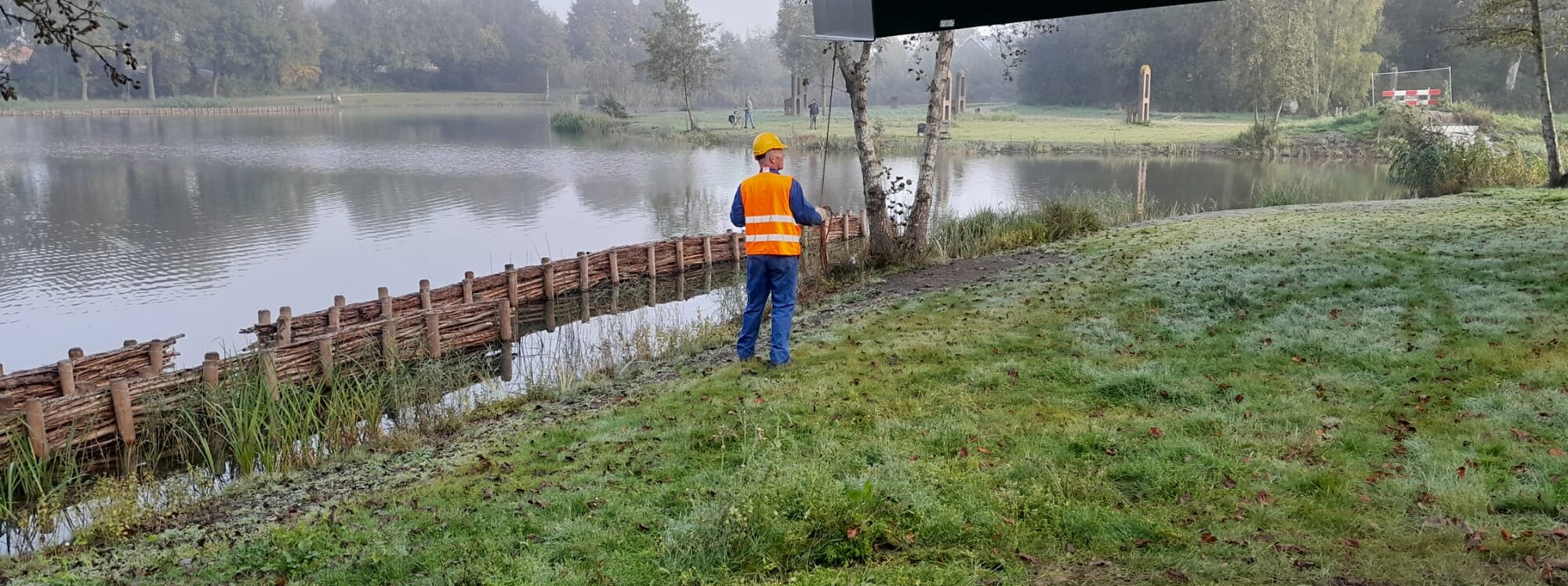 Oeverbescherming visvijver Dribbelei